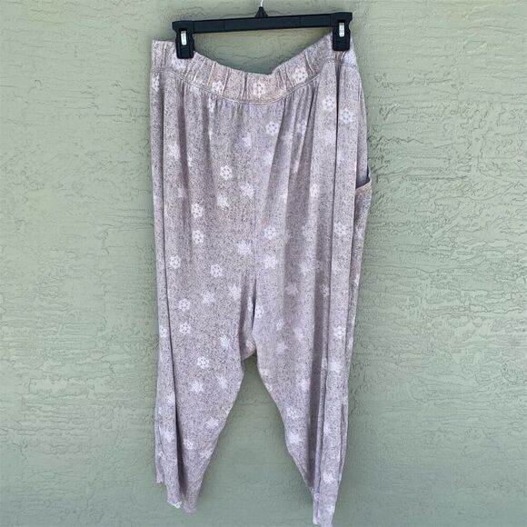 Sleep by Cacique Women's Plus Jogger Pants Gray Floral Size 22/24 - Picture 4 of 10